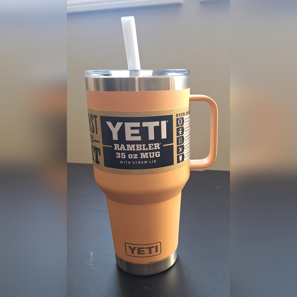 New Yeti Rambler 35 Oz Tumbler Mug & Straw Lid Limited Edition Low-Country Peach